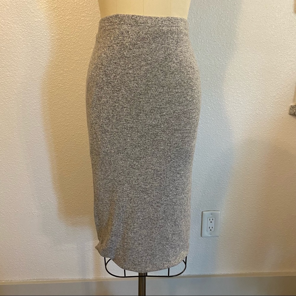 MIDI SKIRT